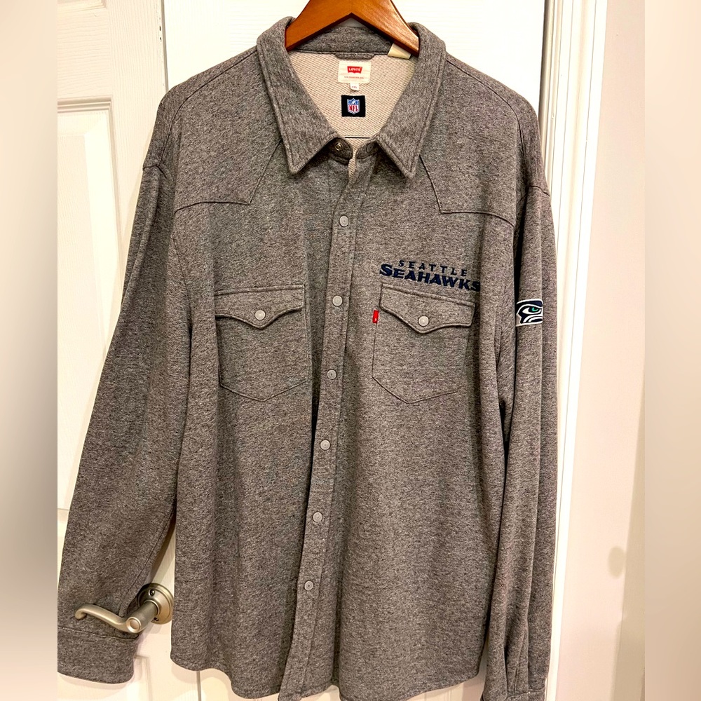 Men’s NFL Seattle Seahawks by Levi’s button up shirt